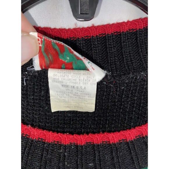 Vintage Christmas Tree Snowflake Ornament Holiday Acrylic Sweater Small Made USA - Picture 4 of 5